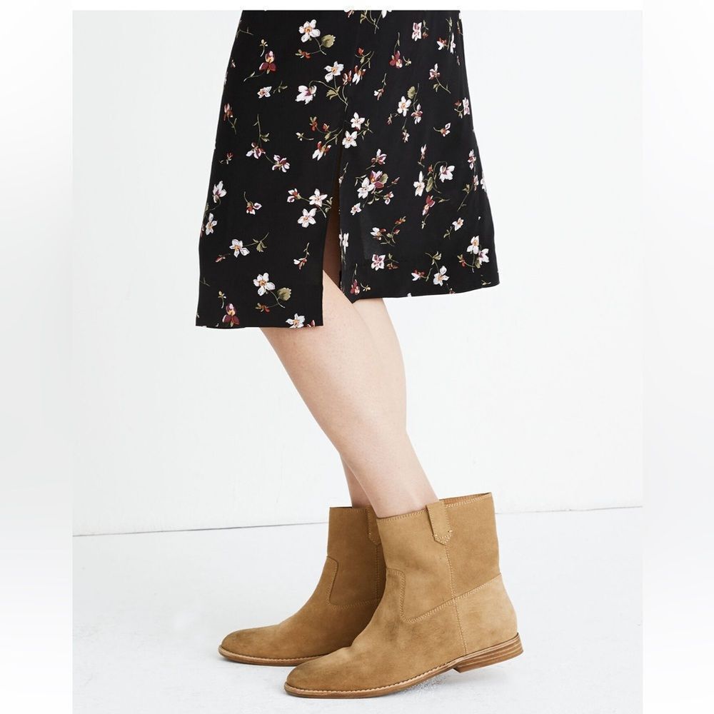 Madewell The Leah boot, color Faded Birch tan suede, size 6. - Picture 2 of 9